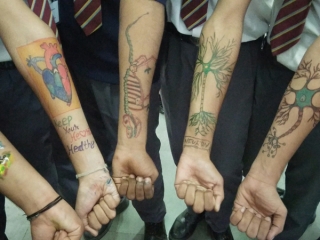 mehendi and tatoo making compettion (3)