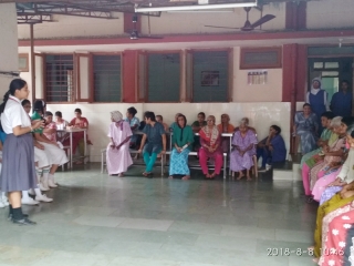 VisittoOldAgeHome2018-19 (2)