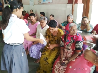 VisittoOldAgeHome2018-19 (4)